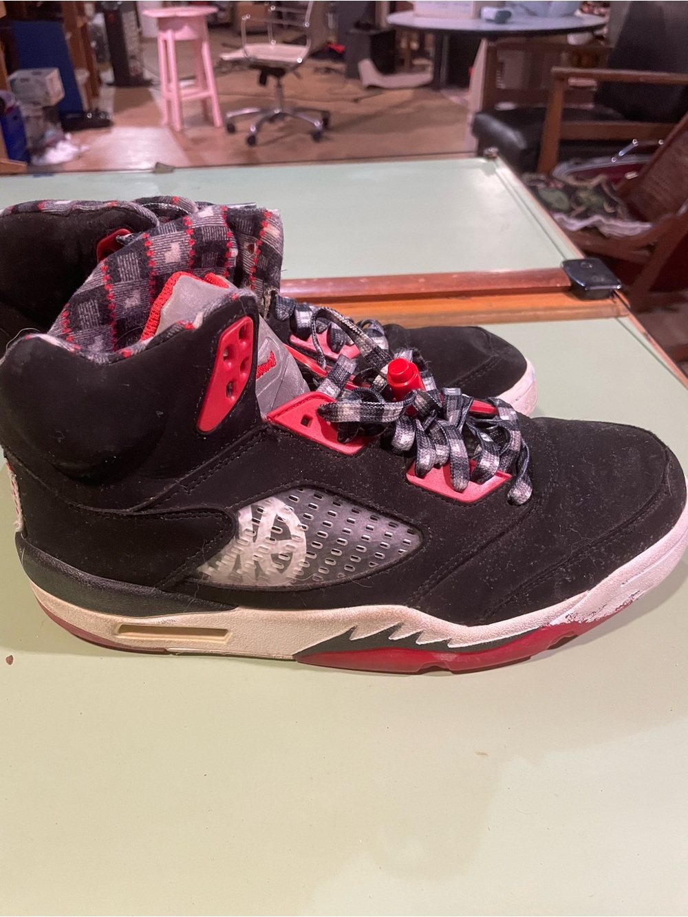 Men’s Black and Red High-Top Sneakers Size 8.5